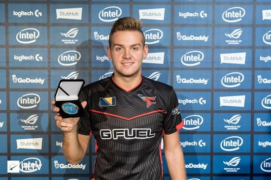 CS2再次打破在线记录，时隔一个月