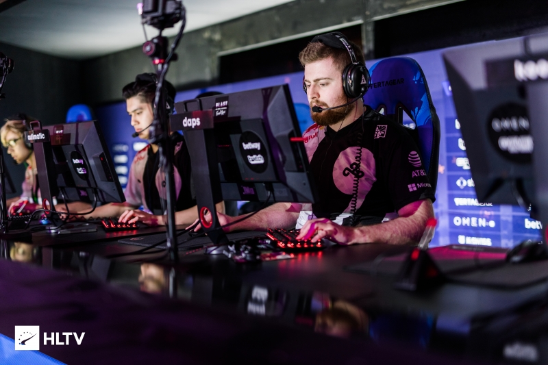 LPL夏季赛W1D8：Ale对线shanji，晴天大战Breathe