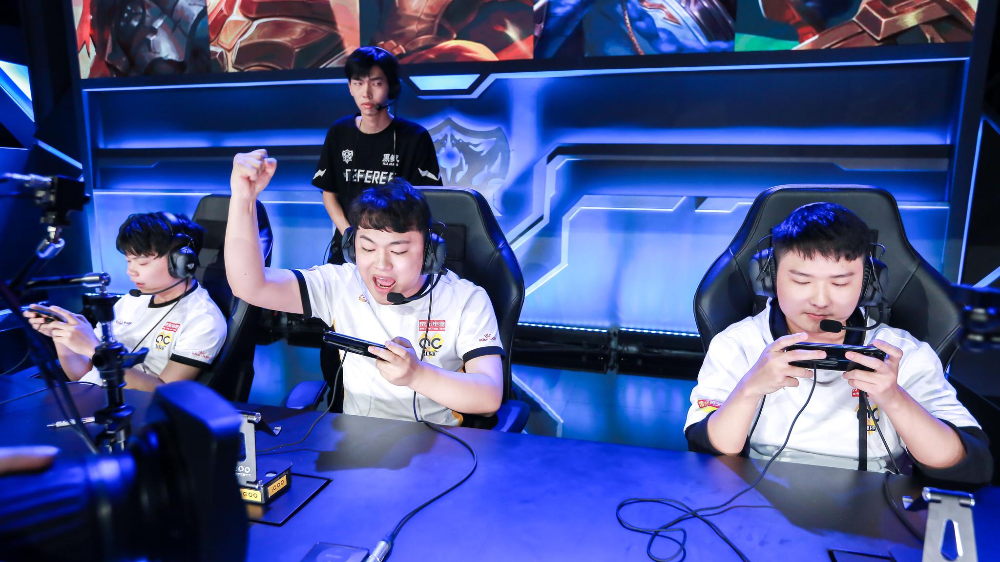 BNK FEARX 战胜 OKSavingsBank BRION ， KT Rolster 在 LCK 2025 赛季中战胜 Dplus KIA