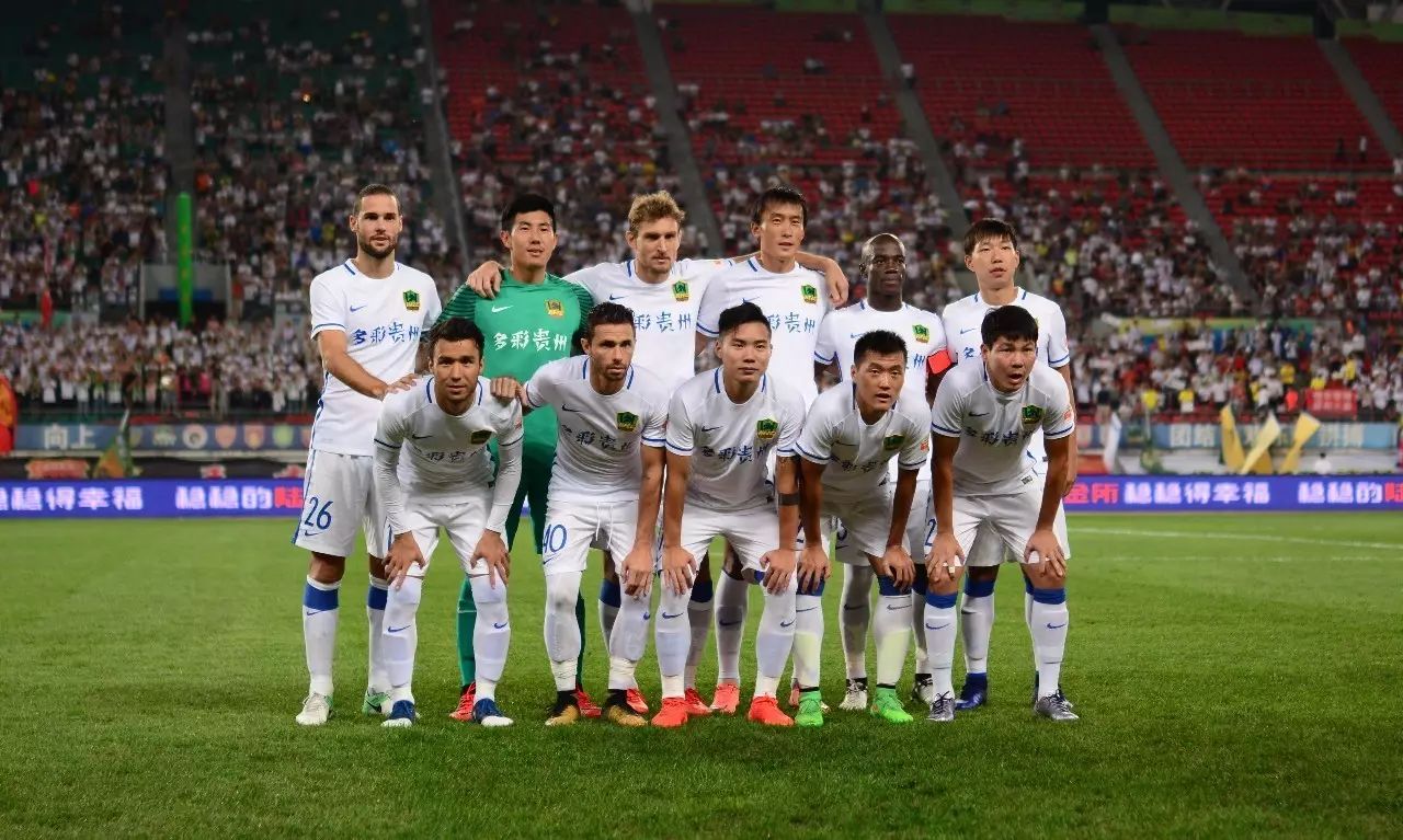 CBA最离谱球队，坐拥四大国手莫名输球，球迷怒喷主教练下课